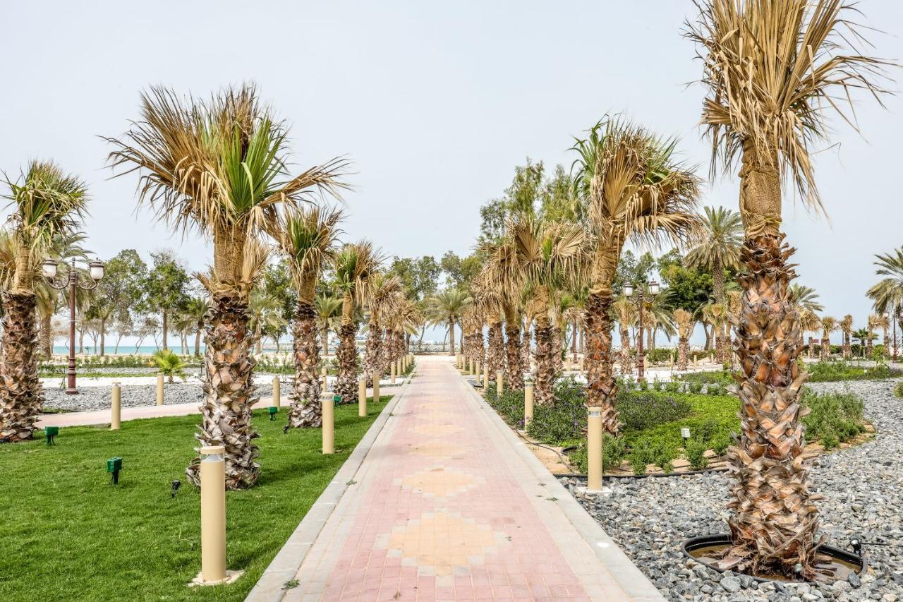 Dhafra Beach Hotel Джебель-Данна Екстер'єр фото