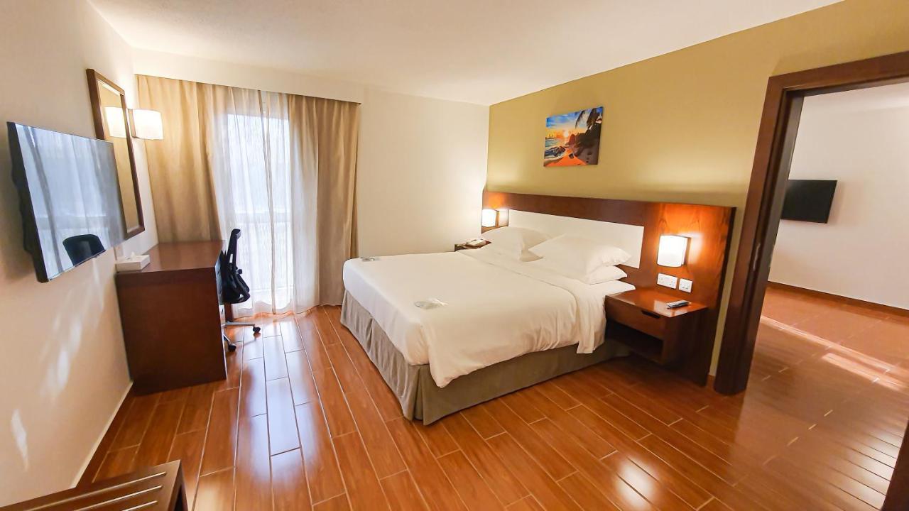 Dhafra Beach Hotel Джебель-Данна Екстер'єр фото